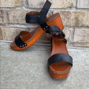 Lucky Brand clog shoes